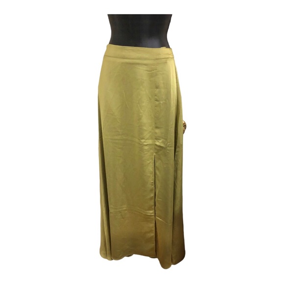 Sincerely jules olive green satin look banded waist skirt size medium new - Picture 9 of 11